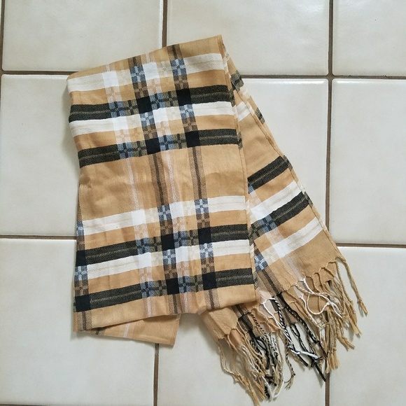Plaid Scarf - Picture 1 of 3